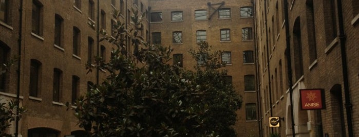 Devonshire Square is one of London.