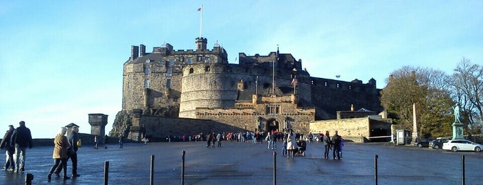Edinburgh Castle is one of Tourist Trail.