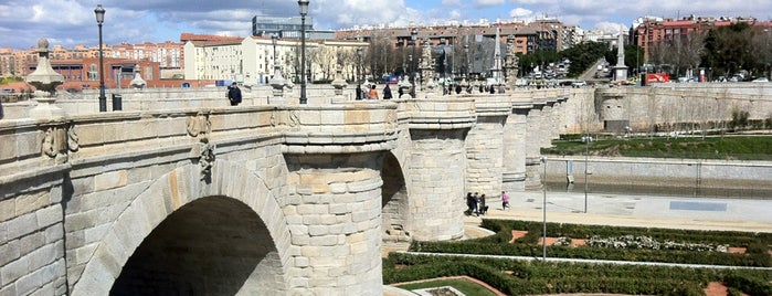 Puente de Toledo is one of Madrid Capital 02.