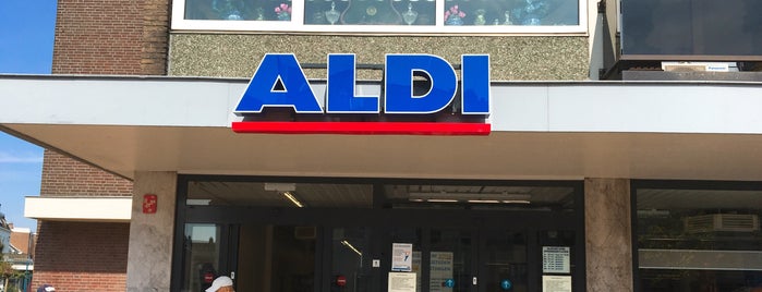 ALDI is one of Must-visit Food and Drink Shops in Utrecht.
