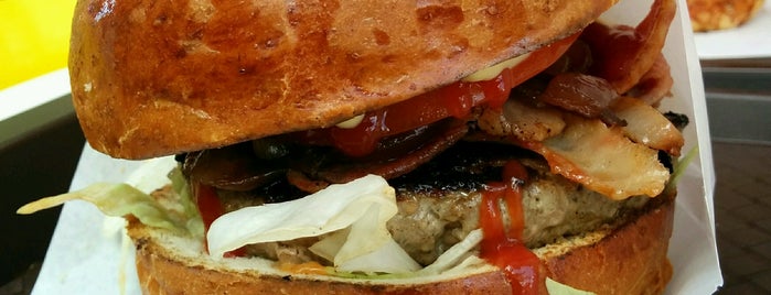Frigo Burger is one of Tempat yang Disimpan Cecília.