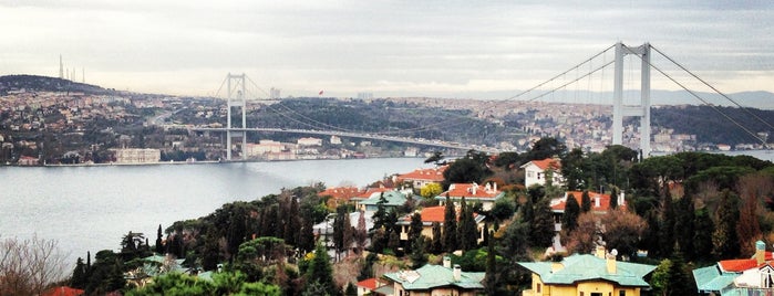 TRT İstanbul Televizyonu is one of Tempat yang Disukai Dilek.