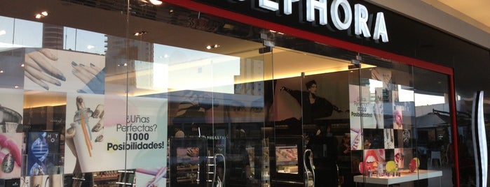 SEPHORA is one of Roberto J.C.'ın Beğendiği Mekanlar.