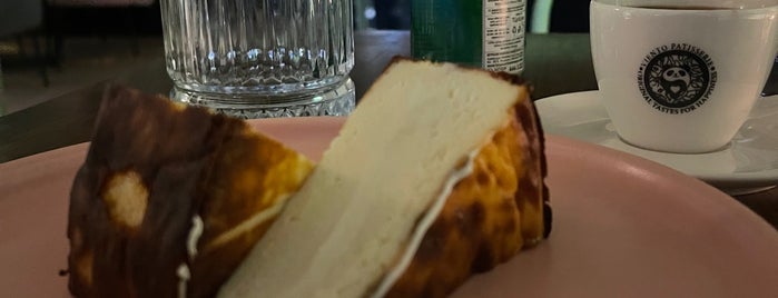 Viento Cheesecake is one of yemek.