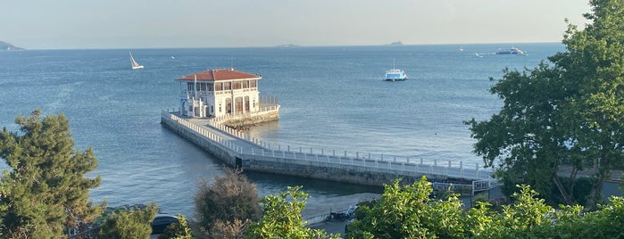 Buselik Moda Teras Meyhane is one of İstanbul.