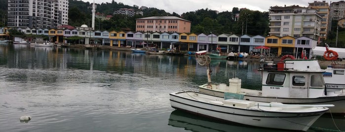 Pazar limani kayikhane is one of Listem2.