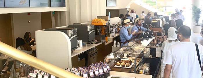 Starbucks Reserve is one of Cafes.