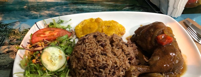 Guilligan's Caribbean Food is one of Restaurantes.
