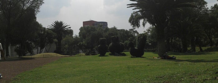 Jardines del CNA is one of Lugares favoritos de Alejandra.