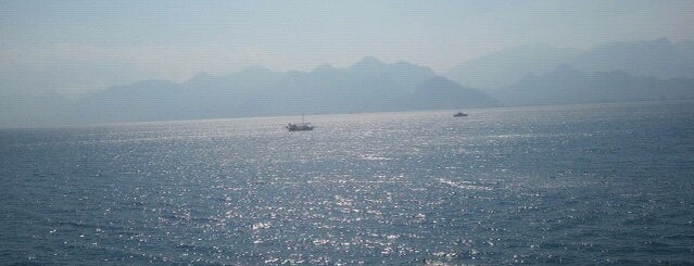 Dedeman Beach is one of Lugares favoritos de GeziYorumlari.