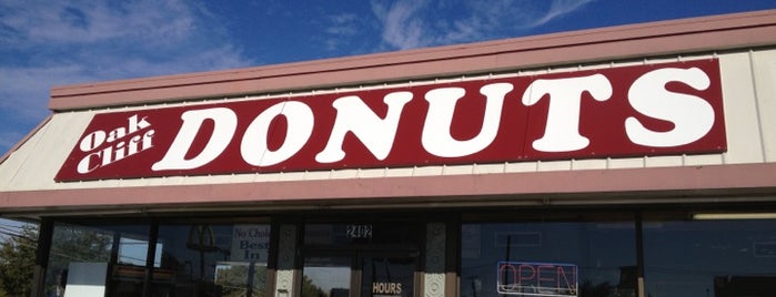 Oak Cliff Donuts is one of Elmwood Businesses.