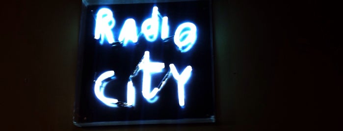 Radio City Discos is one of Tiendas.