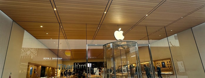 Apple Old Orchard is one of Apple Stores (AL-PA).