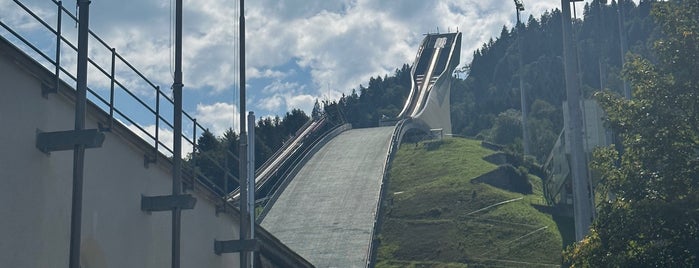 Große Olympiaschanze is one of Tempat yang Disukai Kristin.
