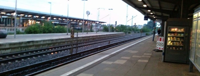 Bahnhof Hamburg-Bergedorf is one of Bf's in Hamburg.