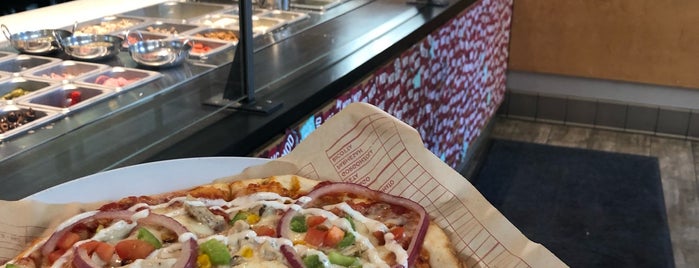 Mod Pizza is one of Kelly : понравившиеся места.