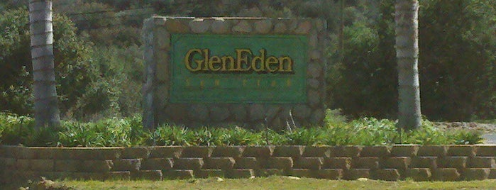 Glen Eden Sun Club is one of Places to Visit.