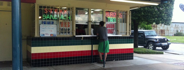 Champ Burger is one of สถานที่ที่บันทึกไว้ของ David.