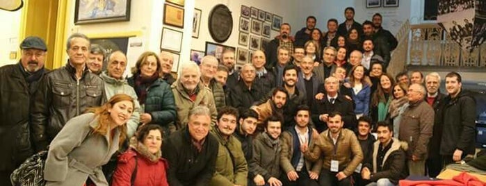 Karagözyan Ermeni İlköğretim Okulu is one of Serdar'ın Beğendiği Mekanlar.