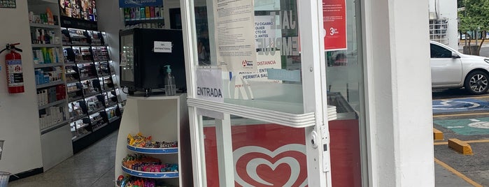 Farmacias del Ahorro is one of Mime'nin Beğendiği Mekanlar.