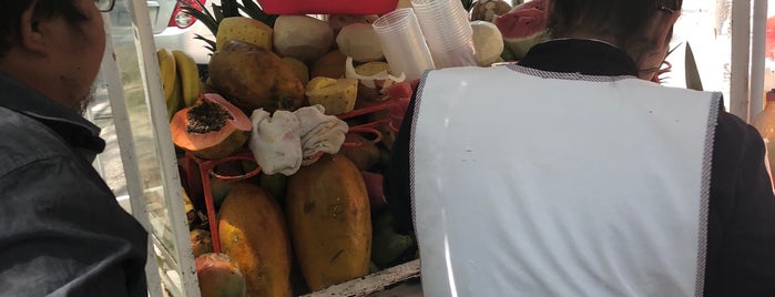 Frutas "El Brother" is one of Tempat yang Disukai Luis Arturo.