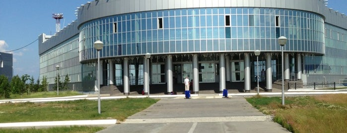 Salekhard Airport (SLY) is one of Город на выходные: Салехард.
