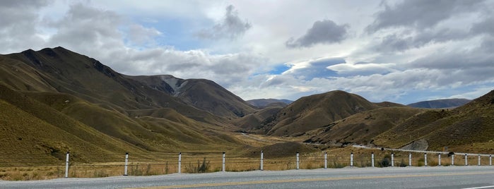 Lindis Pass Summit Lookout is one of New Zealand.