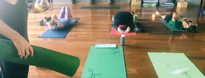Urban Yoga is one of Tannerさんの保存済みスポット.