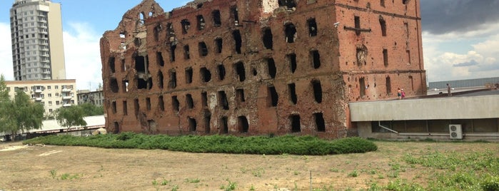 Музей-панорама «Сталинградская битва» is one of What to see in Volgograd.