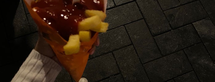 Vlaamse Frites is one of Lugares favoritos de Matei.