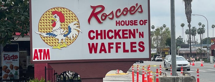 Roscoe's House of Chicken and Waffles is one of Brandon'un Beğendiği Mekanlar.