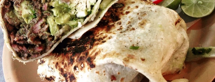 Tacos al Carbon "El Mariachi" is one of สถานที่ที่บันทึกไว้ของ Patricia.