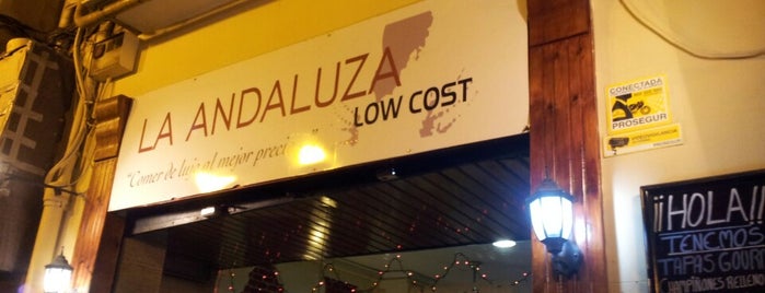La Andaluza Low Cost is one of สถานที่ที่บันทึกไว้ของ Jenn.
