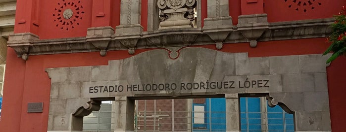 Estadio Heliodoro Rodríguez López is one of Campos de futbol.