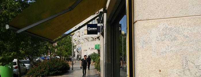 Calle Serrería is one of Sergio’s Liked Places.