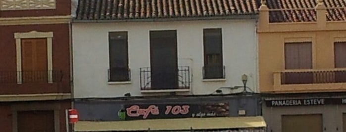 Café 103 is one of Lieux qui ont plu à Sergio.