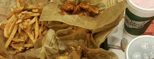 Wingstop is one of Jacquelineさんのお気に入りスポット.