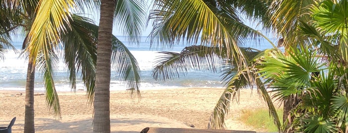 Lo Sereno Casa De Playa is one of México 🇲🇽.