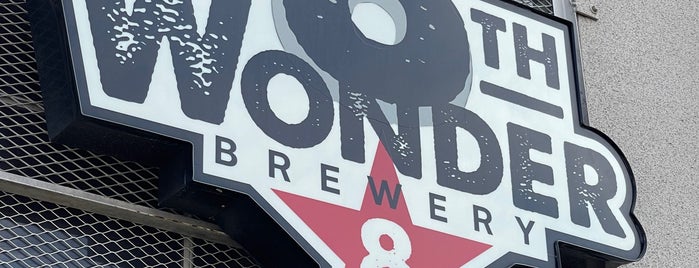 8th Wonder Brewery is one of Lugares favoritos de Dustin.