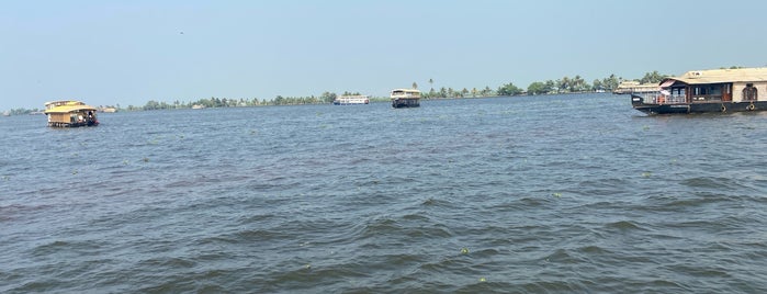 Vembanad Lake is one of alleppey.