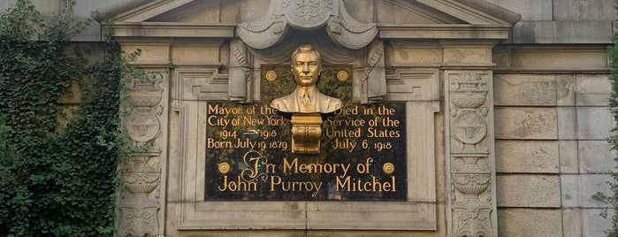 John Purroy Mitchel Memorial is one of Lugares favoritos de NightWolf1298.