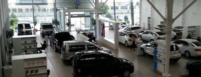 Volkswagen Vosmer Otomotiv is one of Locais curtidos por Sezgin.