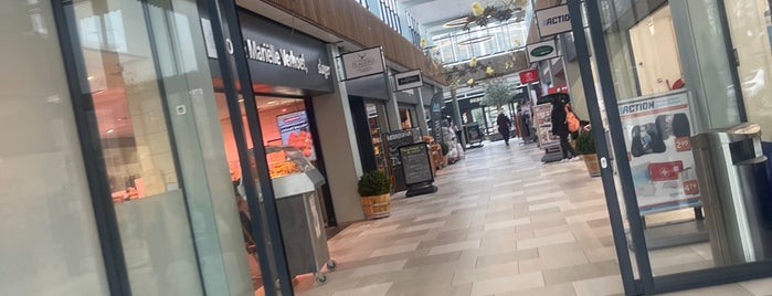 Winkelcentrum Middenhoven is one of Top picks for Malls.