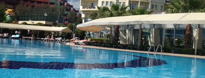 Mukarnas Spa Resort Hotel is one of Oteller.