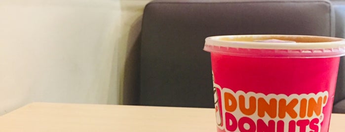 Dunkin' is one of Lugares favoritos de Jed.