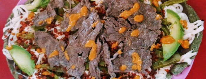 El Minero Mercado Gastronómico is one of Sitios 2018.