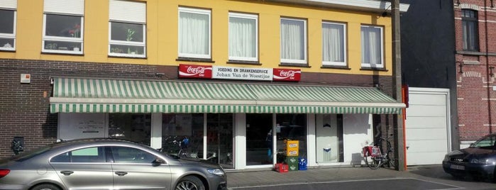 Voeding & drankenservice Johan Van de Woestijne is one of Supermarkten.