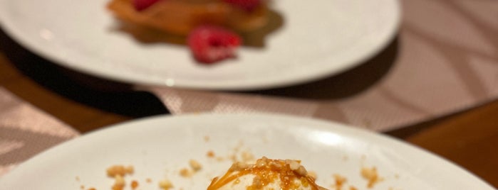 Bouche Bistro is one of The 15 Best Places for Oranges in Santa Fe.