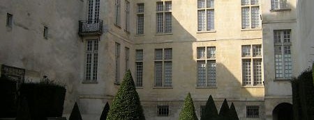 Jardin de l'Hôtel Donon is one of Parcs et jardins du Marais.