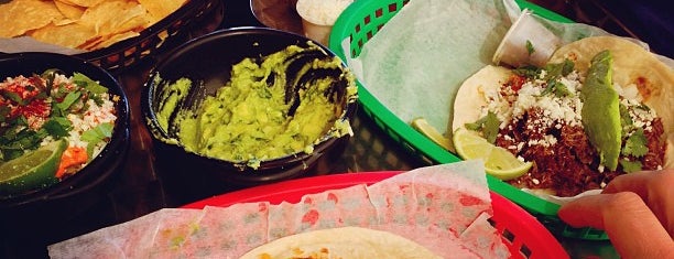 Torchy's Tacos is one of Posti che sono piaciuti a Dustin.
